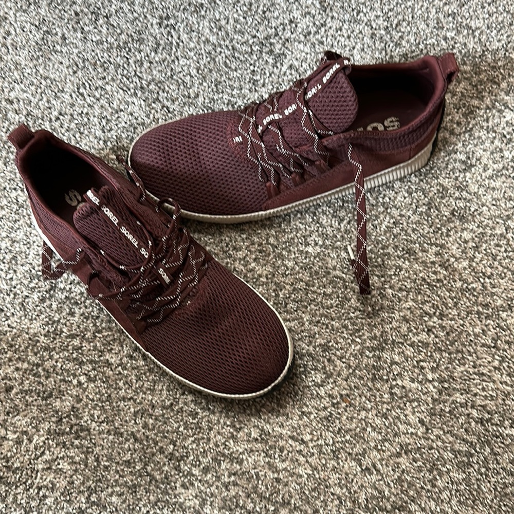 EUC❗️Sorel Out N About Waterproof Sneaker